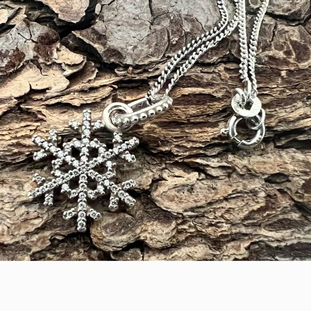 Pandora Silver Snowflake Pendant Necklace